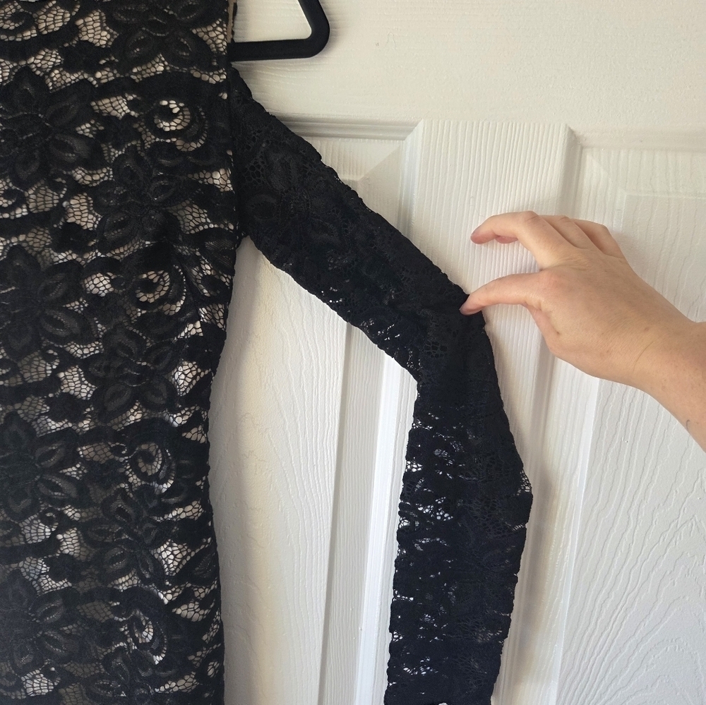 Alice and Olivia Lace Midi Dress Size 4 Laila Cold Shoulder Straight Long Sleeve - Picture 7 of 10